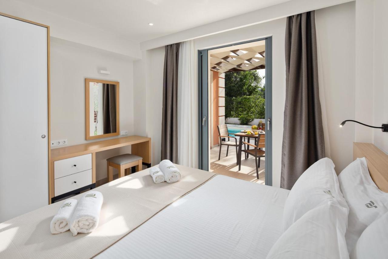 Perithia Suites Exterior foto