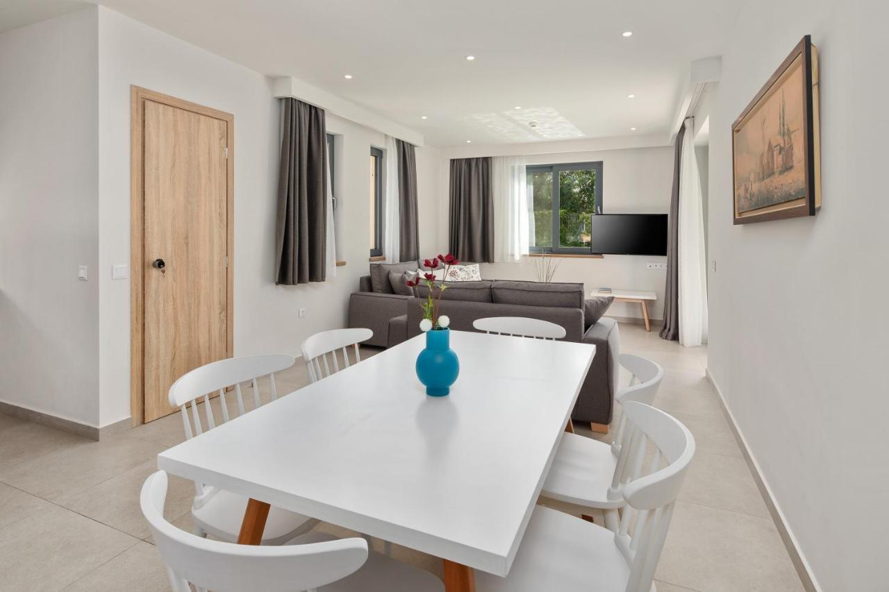 Perithia Suites Exterior foto